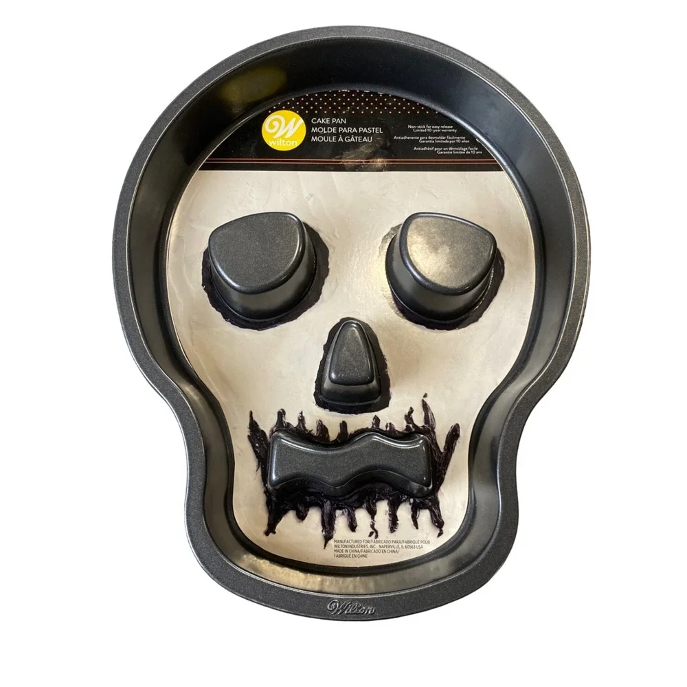 Wilton Skull Cake Pan Nonstick Halloween Baking Mold 12 Inch Original Insert